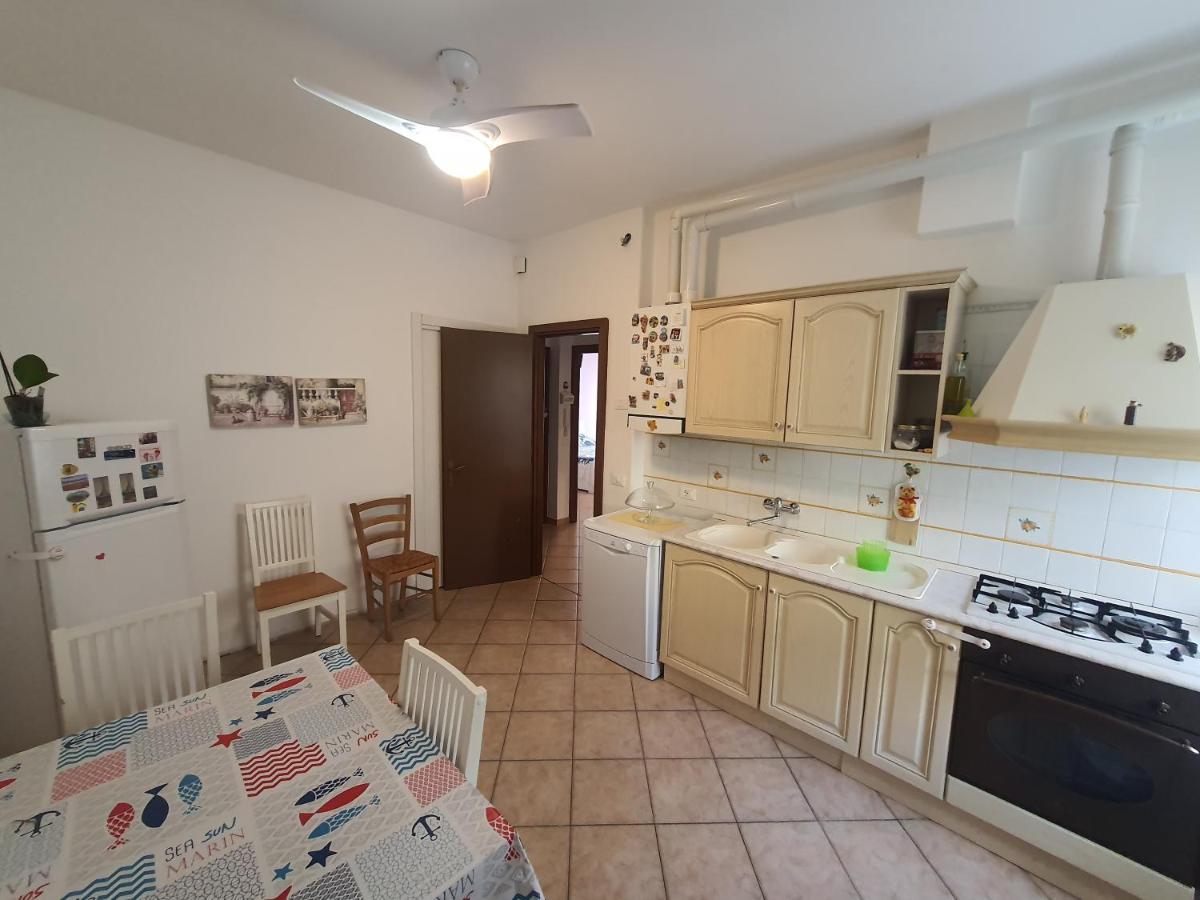 Appartamento In Centro A 30M Dal Mare Spotorno Exterior foto